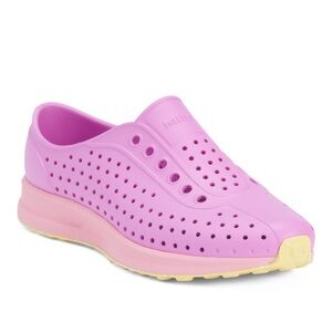 Native Robbie Sugarlite in Winterberry Pink kids size 2